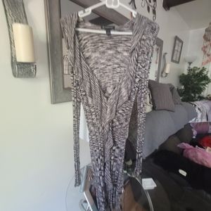 (EUC) INC (International Concepts)Patterned high-low flared ruffle tunic Size sm